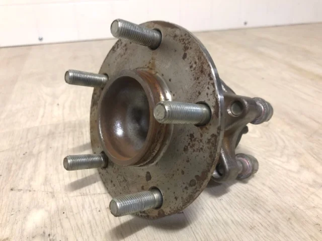 Ступица колеса задняя левая для Mitsubishi ASX I 2010-2012 на фотографиях