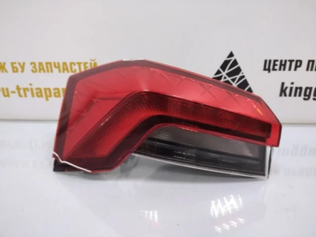 Фонарь внешний левый для Skoda Rapid II 2020+ на фотографиях