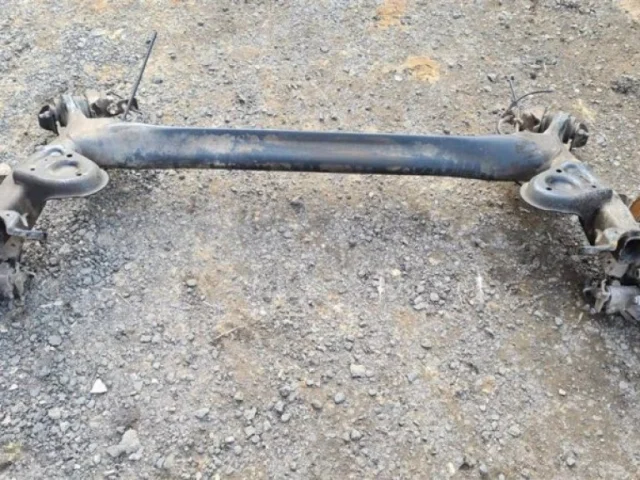 Задняя балка для Renault Megane Хэтчбек 5 KZ 2012-2016 на фотографиях