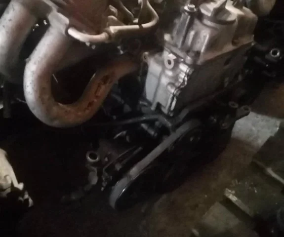 Двигатель для Nissan Primera P12 Универсал 2002-2008 на фотографиях