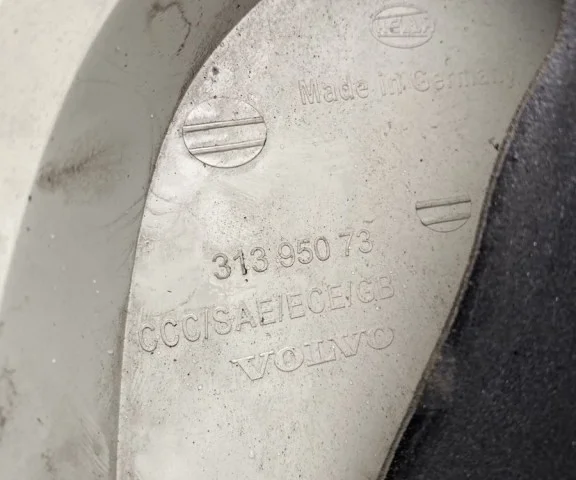 Фонарь внешний правый для Volvo XC70 BZ 2007-2016 на фотографиях