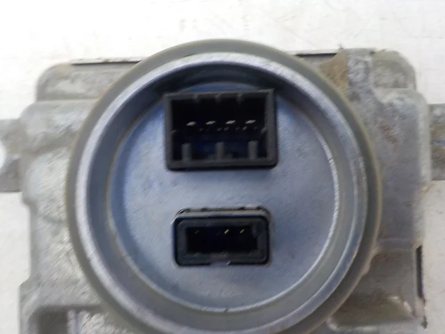 Блок розжига ксенона для Volkswagen Touareg II (7P5) Rest 2014-2018 на фотографиях