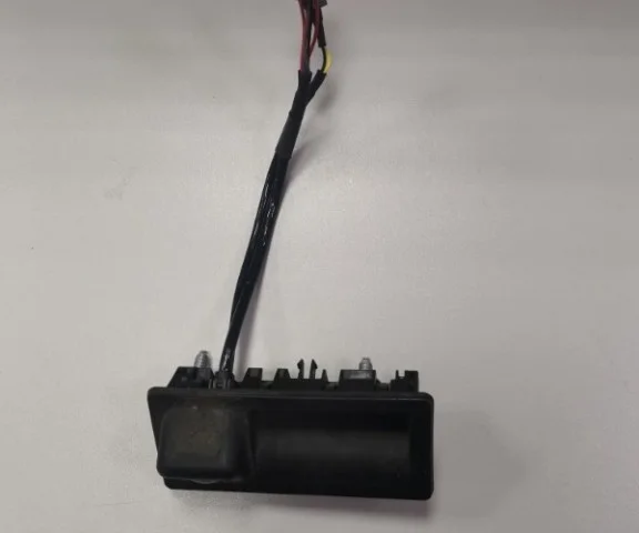 Камера заднего вида для Porsche Cayenne 958 Rest 2014-2018 на фотографиях