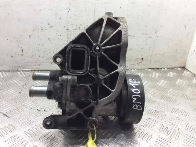 Насос охлаждающей жидкости ДВС(Помпа) для Opel Antara 2006-2017 на фотографиях