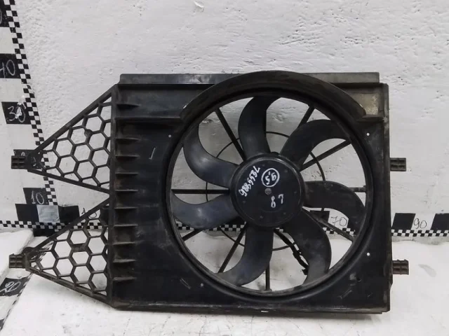 Диффузор вентилятора для Skoda Rapid I NH3 2012-2017 на фотографиях