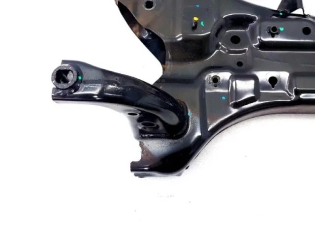 Подрамник двигателя для Hyundai Solaris 2 (2017-2022) на фотографиях