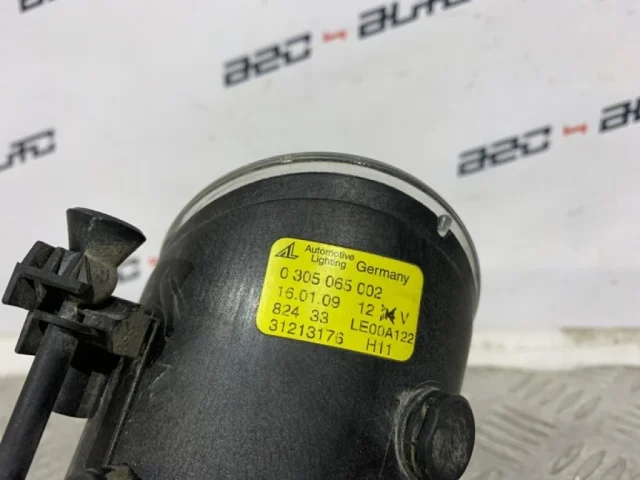 Противотуманка (ПТФ) передняя правая для Volvo C30 MK 2006-2013 на фотографиях