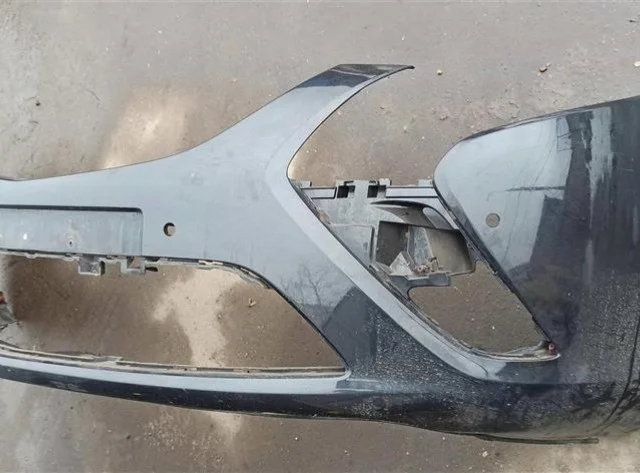 Бампер передний для Opel Zafira B 2005-2015 на фотографиях