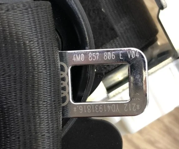 Ремень безопасности задний правый для Audi Q7 4M 2015+ на фотографиях