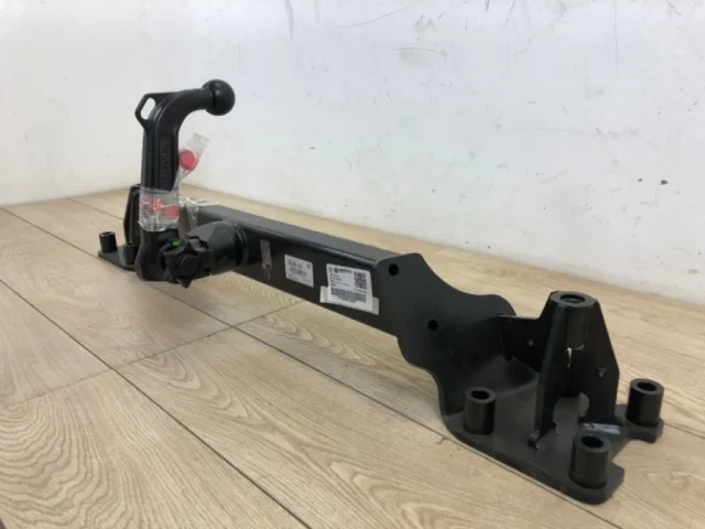 Фаркоп для Volkswagen Touareg III (CR) 2018+ на фотографиях