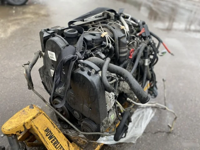 Продажа двигателя D5244T4