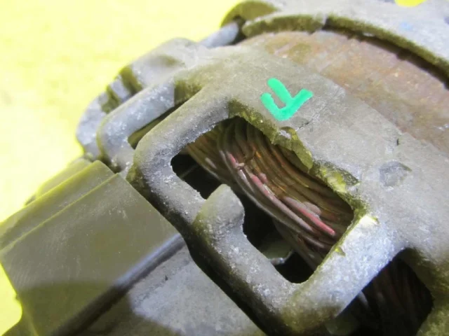 Генератор для Renault Logan 2014-2018 (L8) на фотографиях