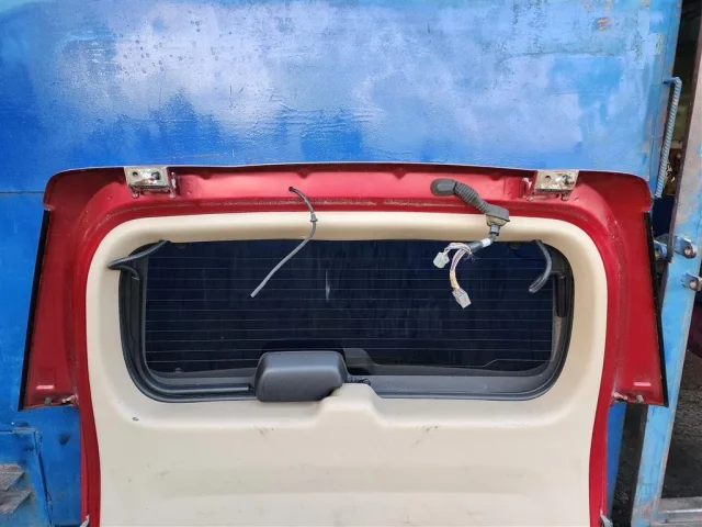 Крышка багажника для Ford Explorer U251 2005-2011 на фотографиях