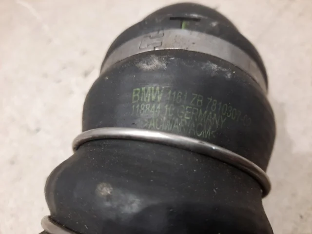 Патрубок интеркулера для BMW X5 Е70 2006-2013 на фотографиях