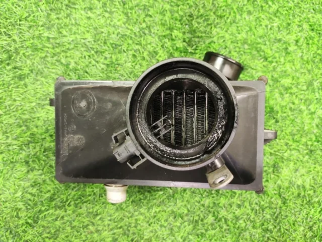 Интеркулер для Mercedes-Benz C class W205 2014-2020 на фотографиях