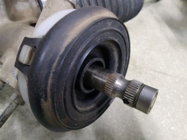 Рулевая рейка для Kia Rio 3 рестайлинг на фотографиях