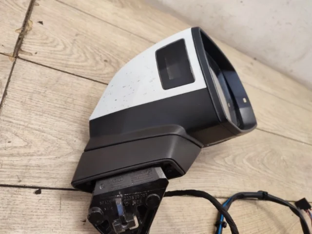 Зеркало боковое правое для Audi Q7 4M 2015+ на фотографиях