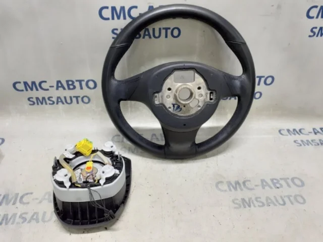 Подушка безопасности водителя для Volkswagen Touareg II (7P5) 2010-2014 на фотографиях