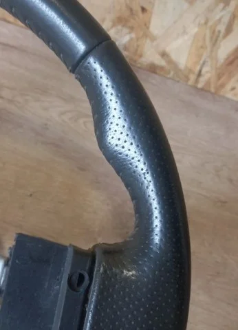 Руль для Nissan Pathfinder R52 2013-2017 на фотографиях