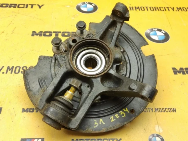 Ступица колеса задняя правая для Mercedes-Benz M class W163 1998-2005 на фотографиях