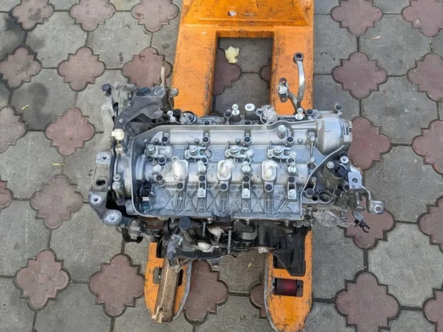 Двигатель для Mercedes-Benz Vito W447 Vito 2014-2022 на фотографиях