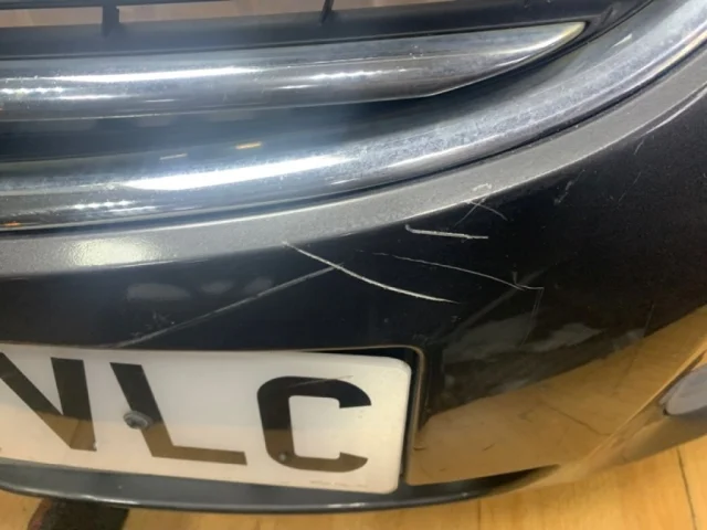 Бампер передний для Opel Insignia Универсал A 2008-2017 на фотографиях