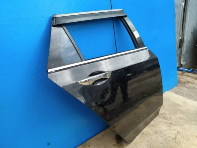 Двери для Honda Accord 9 2013-2020 на фотографиях