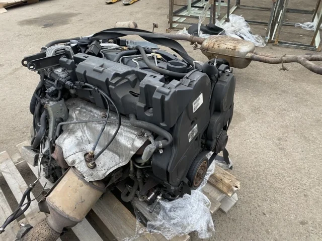 Продажа двигателя D5244T4