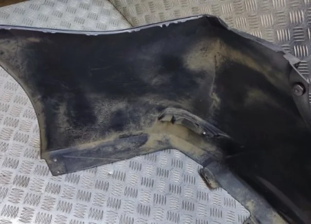 Бампер задний для Toyota Corolla E170 Седан (US) 2012-2018 на фотографиях