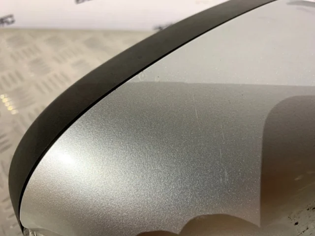 Зеркало боковое правое для Volvo C30 MK 2006-2013 на фотографиях