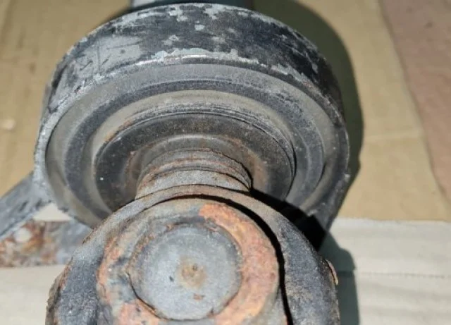 Карданный вал передний для Volvo XC90 I C 2002-2014 на фотографиях