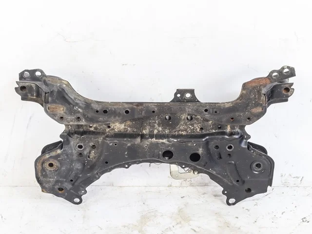 Подрамник двигателя для Toyota Corolla E140/E150 Седан 2006-2013 на фотографиях