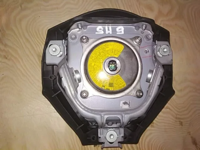 Подушка безопасности водителя для Subaru Forester SH 2008-2012 на фотографиях