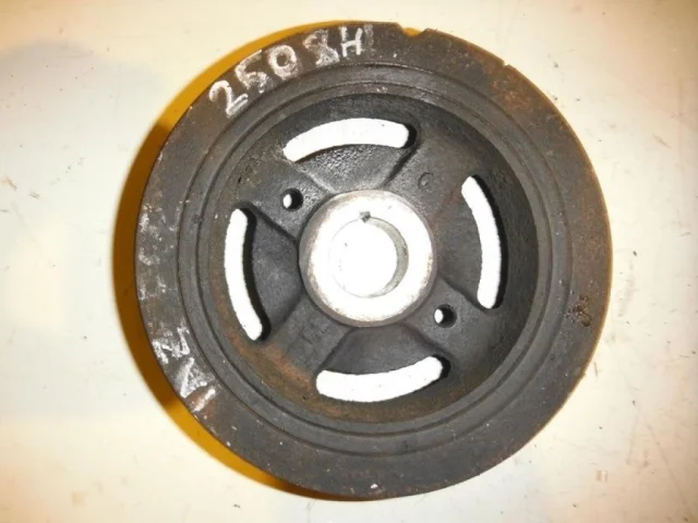 Шкив коленвала для Toyota RAV4 XA30 2005-2012 на фотографиях