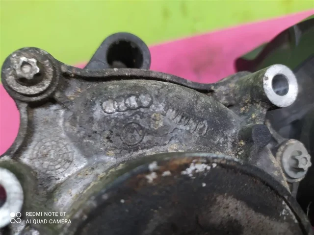 Компрессор кондиционера для Volkswagen Touareg I (7L) 2002-2010 на фотографиях