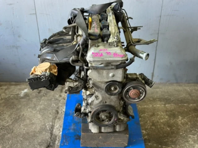 Двигатель без навесного для Chevrolet Tracker 2 (5dr) 1998-2004 на фотографиях