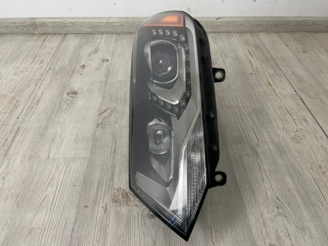 Фара ксенон левая для Volkswagen Touareg II (7P5) 2010-2014 на фотографиях