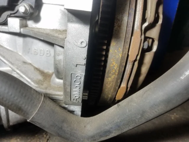 Двигатель без навесного для Ford Kuga CBS 2013-2016 на фотографиях