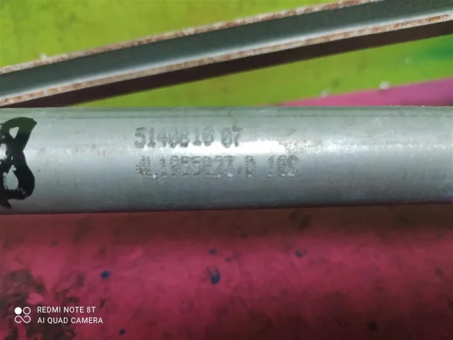 Трапеция стеклоочистителей для Audi Q7 4L 2005-2015 на фотографиях