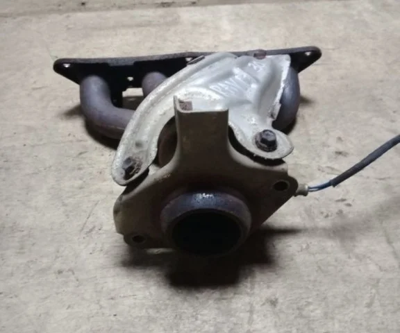 Выпускной коллектор для Toyota RAV4 XA30 2005-2012 на фотографиях