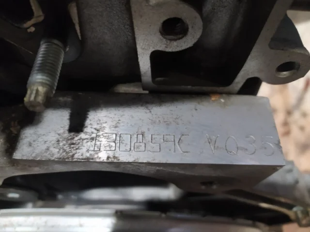 Двигатель без навесного для Infiniti M Y50 2005-2010 на фотографиях