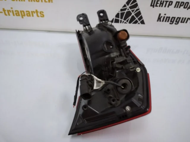 Фонарь внешний левый для Skoda Rapid II 2020+ на фотографиях