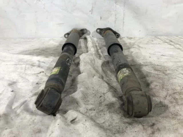 Амортизатор задний левый для Mazda CX 5 KE 2011-2017 на фотографиях