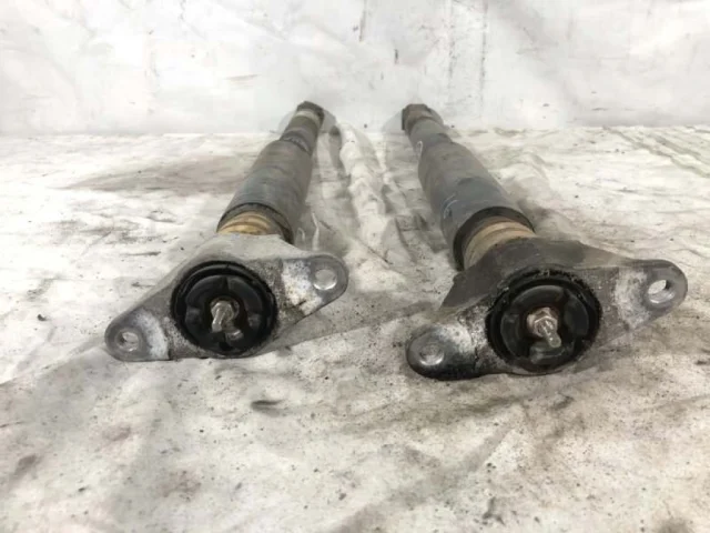 Амортизатор задний левый для Mazda CX 5 KE 2011-2017 на фотографиях