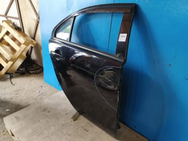 Дверь задняя правая для Mitsubishi Lancer 9 Седан CS 2003-2010 на фотографиях