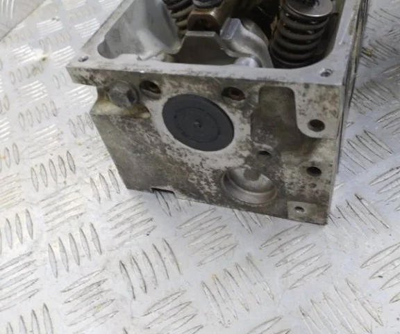 ГБЦ для Renault Logan 2005-2015 (LS) на фотографиях