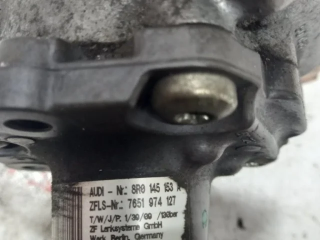 Насос ГУР для Audi Q5 8R 2008-2016 на фотографиях