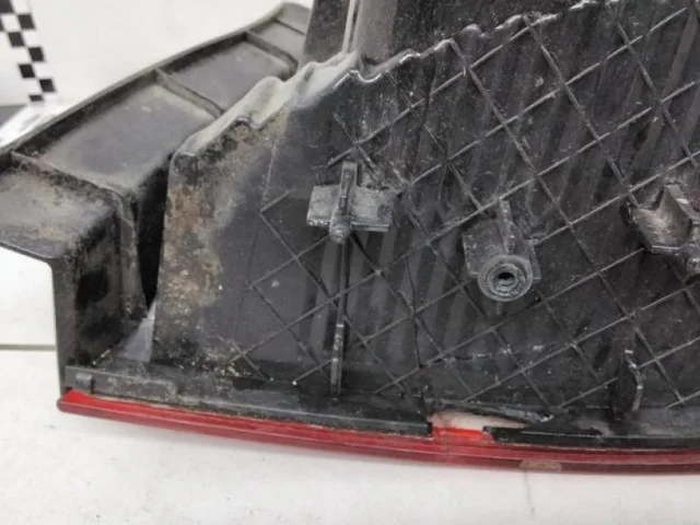 Фонарь левый для Honda Civic FD 2005-2012 седан на фотографиях