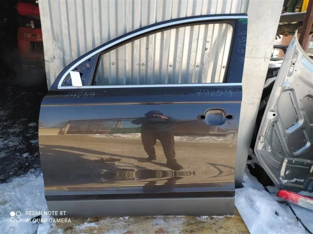 Уплотнитель передней правой двери для Audi Q7 4L 2005-2015 на фотографиях