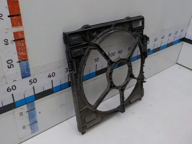 Вентилятор радиатора охлаждения ДВС для BMW X5 F15 (Ф15) 2013-2018 на фотографиях